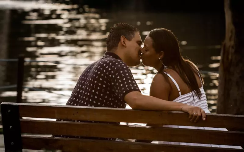 如何挽回出轨的妻子具体措施(如何挽回出轨的妻子的最好方法)