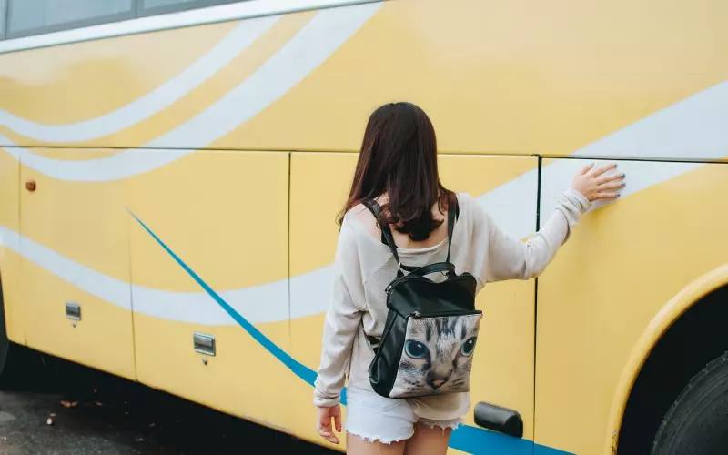 分手后挽回女友的步骤：女友伤心离开，这样做让女友回到你身边