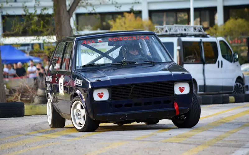 别再做备胎了，好吗？以下表现中2个，就放手吧