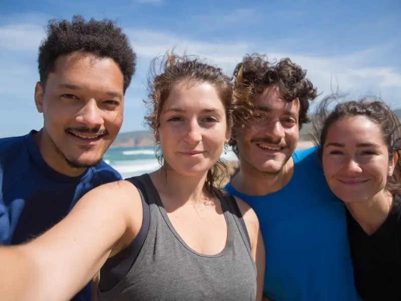 如何挽回女友的策略：异地女友觉得累了，想要挽回该怎么做呢？