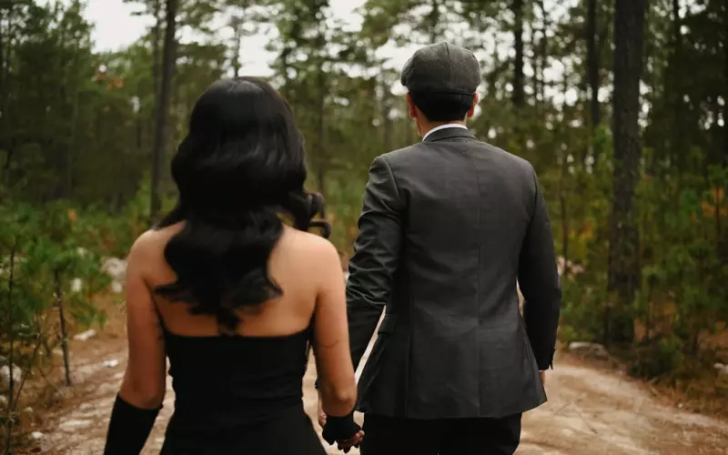 挽回婚姻策略：夫妻感情不和，怎么做才能挽回出轨的老公？