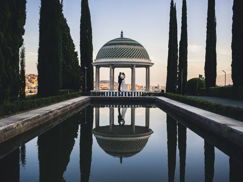 挽回女友的策略：女友不爱了还有挽回的希望吗？挽回该怎么做？