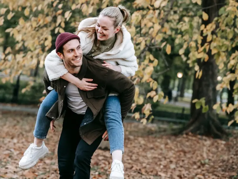 怎么挽回男友攻略：男友觉得我变了要分手，该怎么挽回男友？