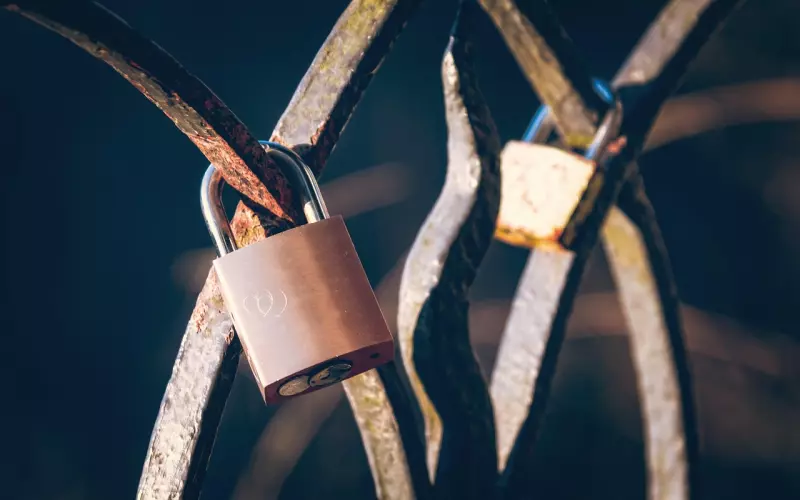 挽回爱情攻略：解决恋爱关系的矛盾问题的三个有效方法