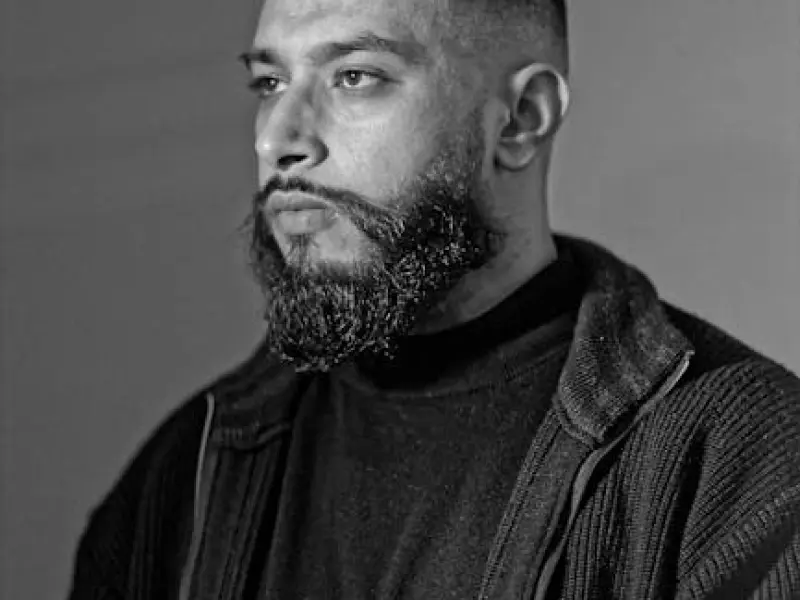 挽回女友攻略：女朋友要跟你分手该怎么挽回？看这些技巧追回她