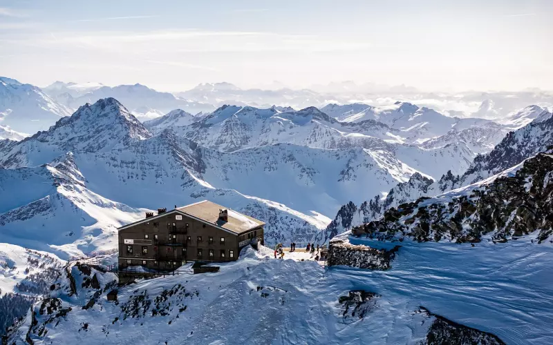 泰正佛堂-阿赞神金‌山银山补‌财库法事