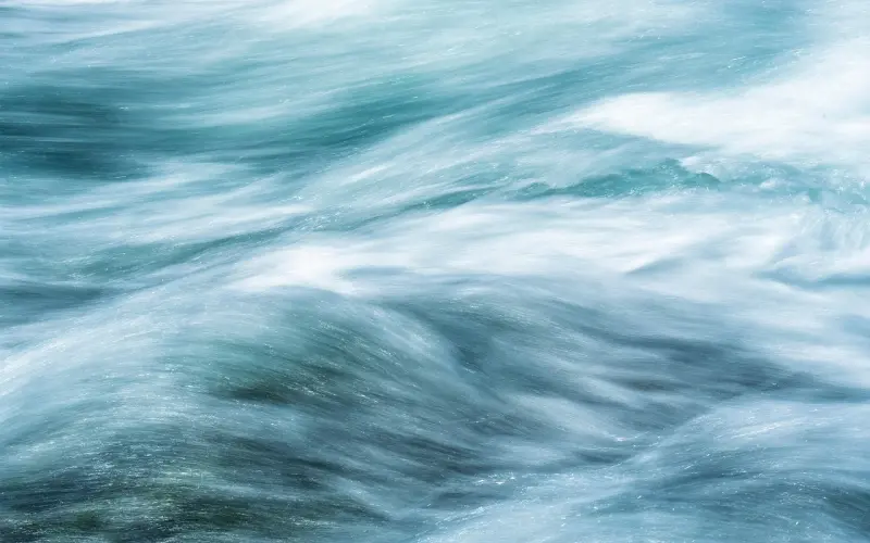 教你4招快速扩大社交圈，找到女朋友！宅男必看！