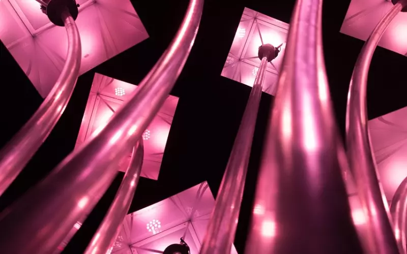 教你如何约女生度过愉快夜晚，看完你就懂了！！！