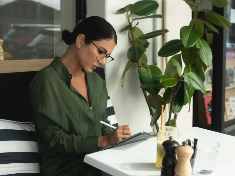 教你怎么跟女生约会，聊天-转场3个技巧！