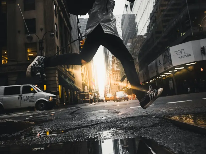 教你网恋第一次女生约会，如何化解尴尬？