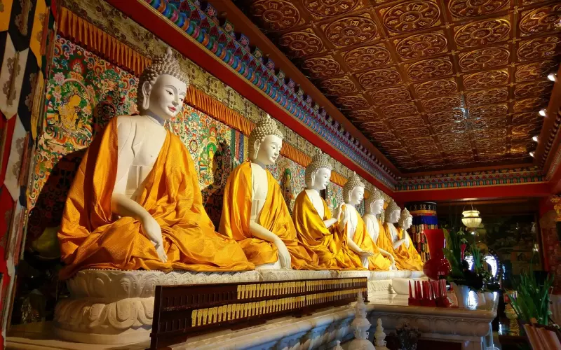 泰国佛教圣物之-七龙佛