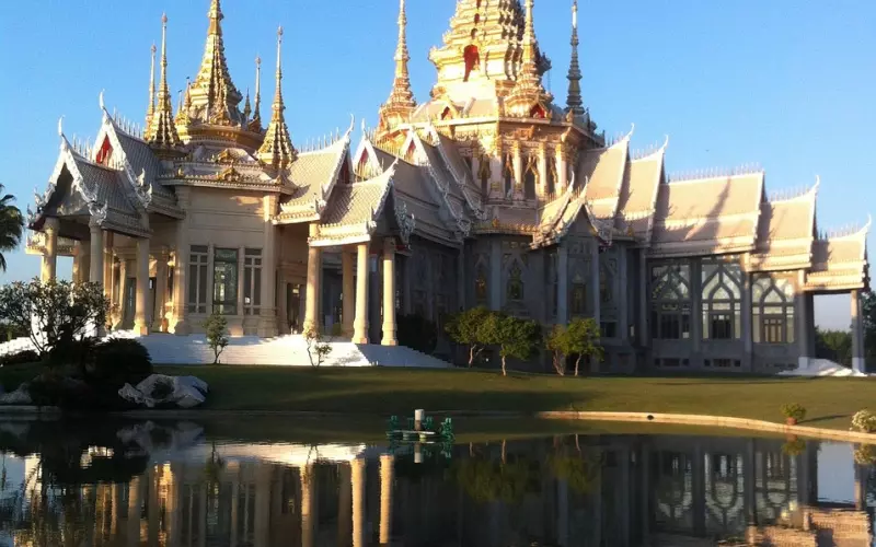 泰国佛教寺庙—瓦帕辛