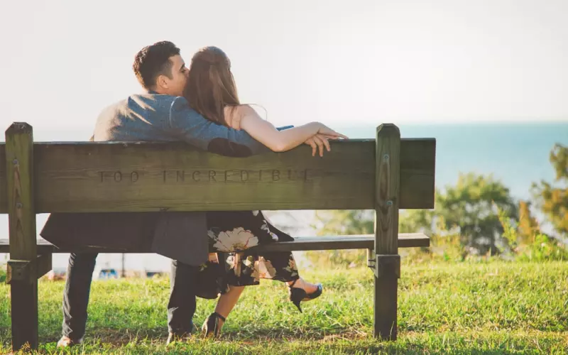 分手挽回女友最正确的4个步骤(出现反弹式关系怎么挽回)