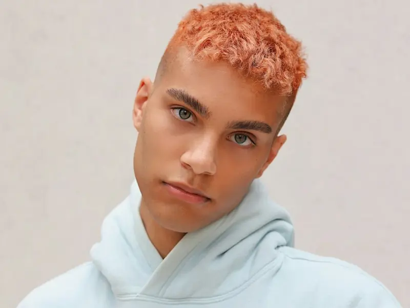 处理聊骚的最佳策略，不是让他立马删除她，而是......