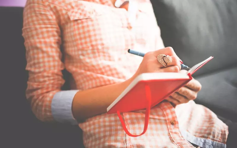 男孩女孩的分手日记，看完都想复合了！