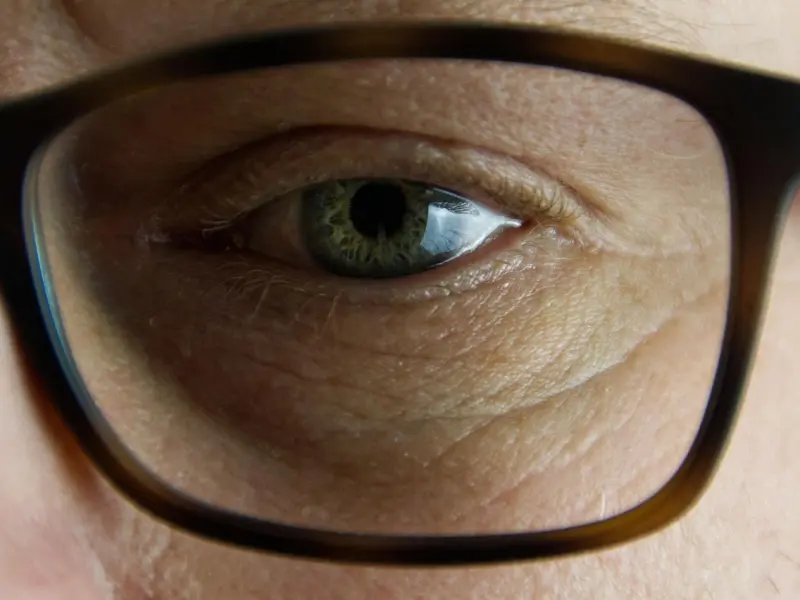 男人爱上一个人的细节表现