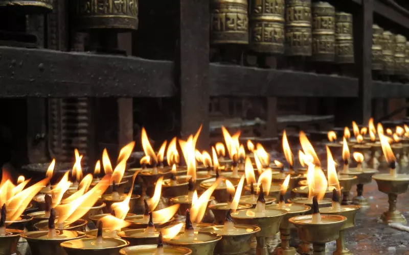 家中供佛与不供佛之间的利益差异