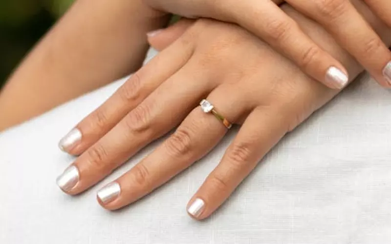 婚外情女人的纠缠(女人婚外情后的感伤)