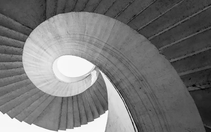 价位超高可能是炒作，但价格太低一定有它的问题存在！