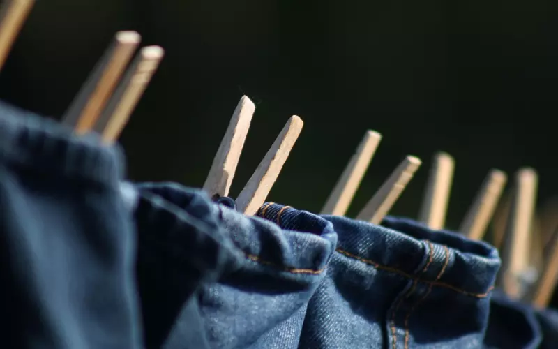 父亲帮女儿洗内衣，没想到她干出这种事......太羞愧！