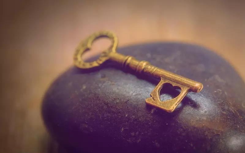 如何正确挽回一段感情的关键方法