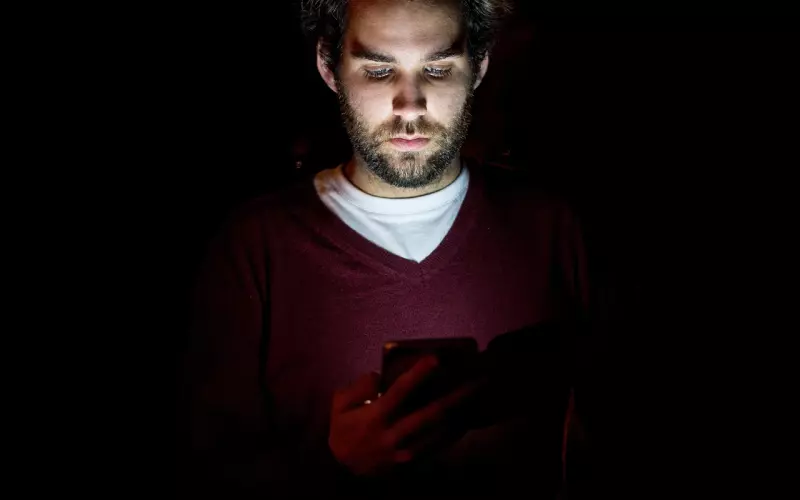 让男人对你上瘾的关键，就是找麻烦