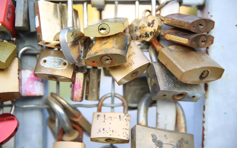 挽回爱情关键要用正确的技巧