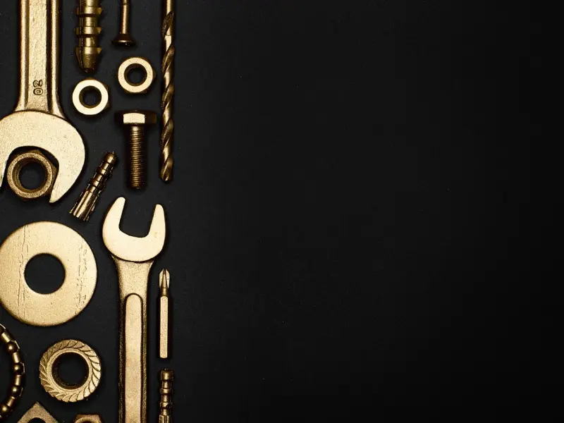 越是心里没有你的男人，越喜欢在这四件事上紧抓不放！