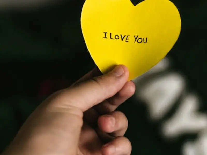 对你说过这些话的男人，他是真的很爱你