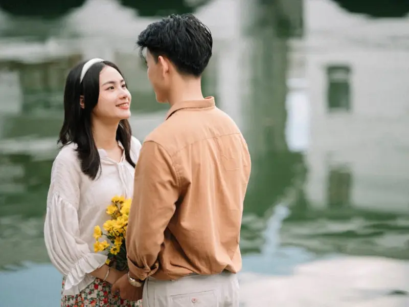 男人越是在乎你，越会有这3个表现，女人好好珍惜！