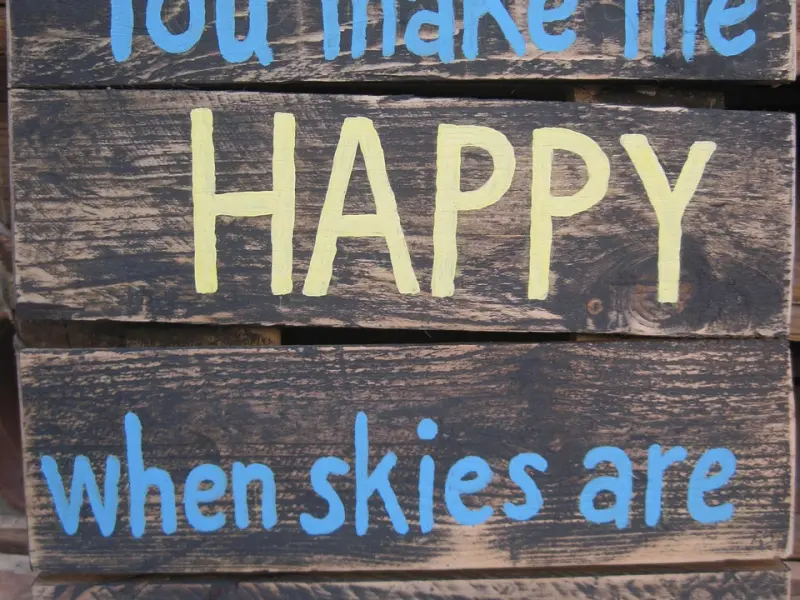 男人越是爱你，就越不会让你碰这4条“红线”！