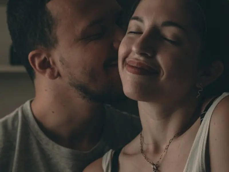 女人越深爱你，越会在这5个时候“打扰”你，男人别不懂