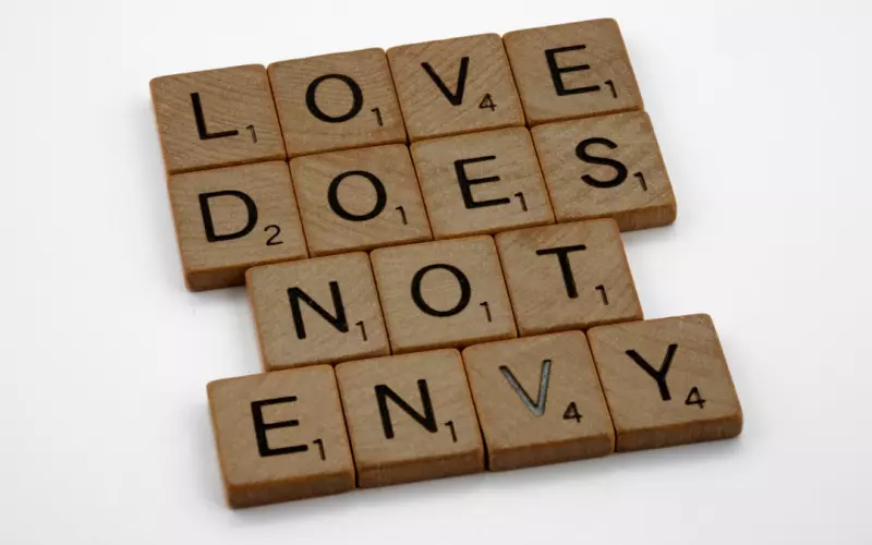 分手后如何挽回女友最有效的话(分手后如何挽回女友的方法)