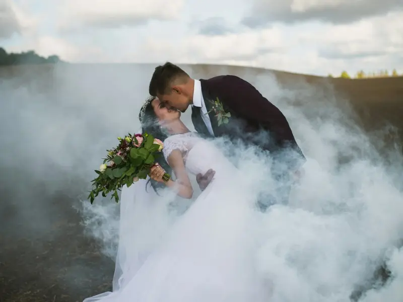 朋友圈最毒辣的句子，犀利又扎心，根本让人无法反驳！