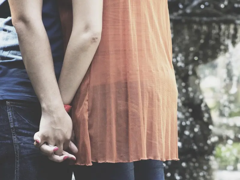 陪你睡过的人！