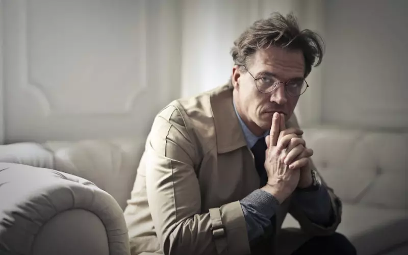 男人精神出轨被揭穿后的心理表现(40-50女人出轨的表现如何面对)