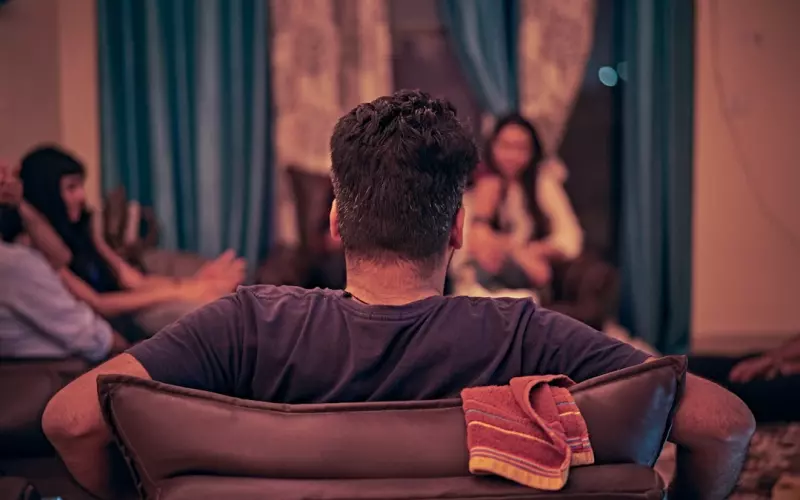 婚外情的出轨男人心理(婚外情男人容易出轨吗)