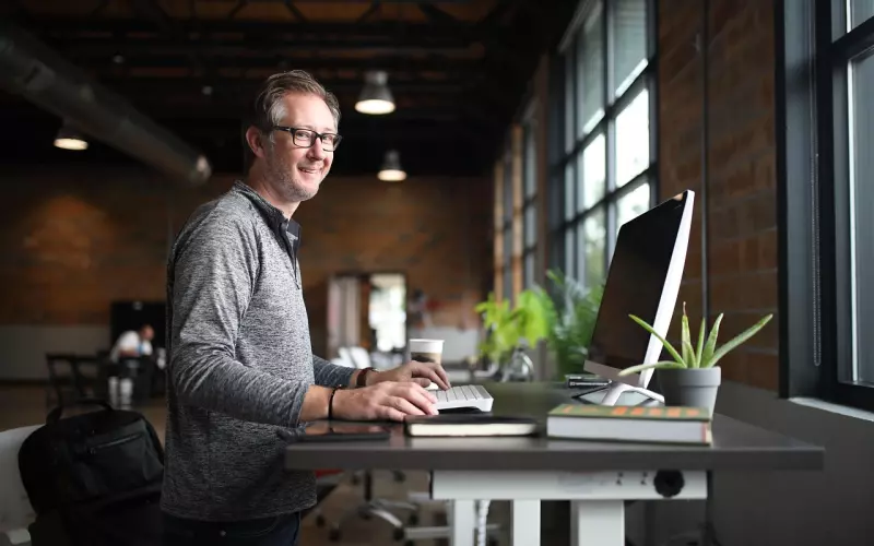 中年男人失恋的心理(成熟的男人是如何对待失恋的)