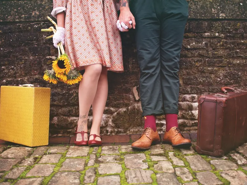 一起做过这些事的异性，关系无形中已经“暧昧”了，别不承认