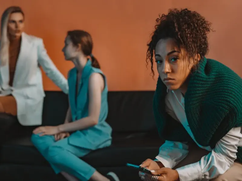 女人对你的感觉越是强烈，这3种表现就越是频繁，别不信！