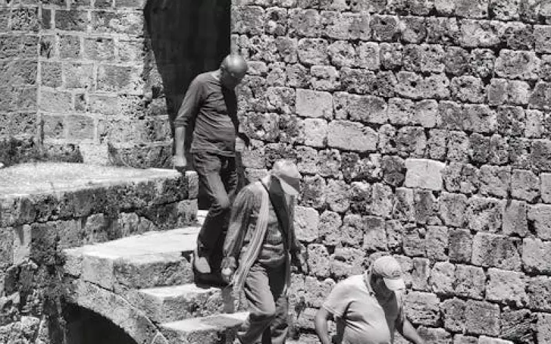 男人出轨后三种婚外情最难断(被婚外情毁掉的中年男人)