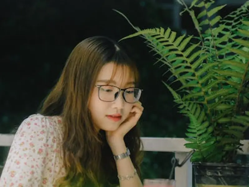 那个真心爱你的女人，会在这3个时刻想你，你知道吗？