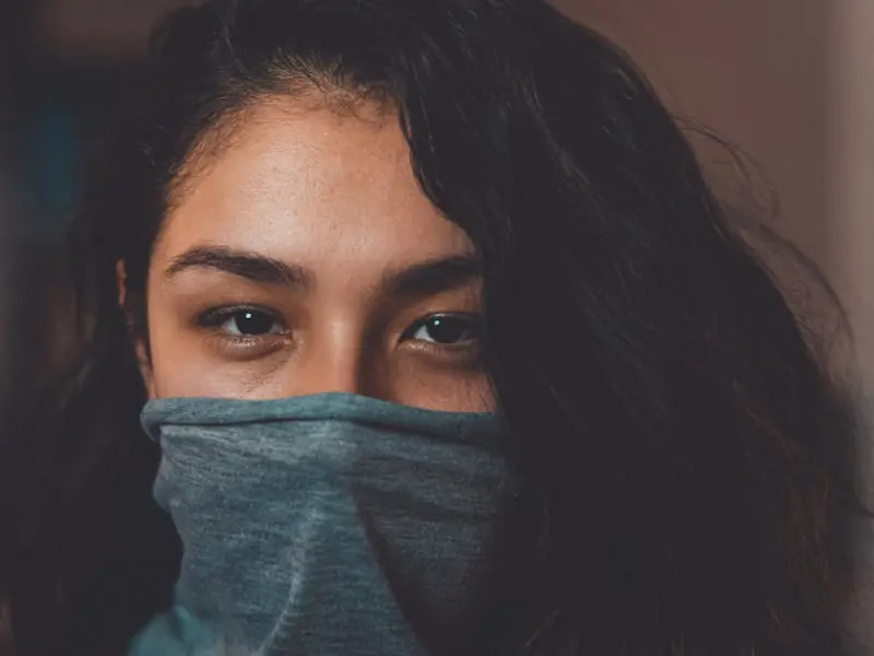 最容易让女人动情的几个小动作，捂着脸看看你做过几个？