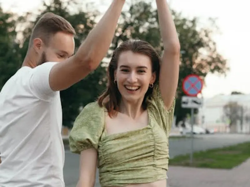 女人，对男人动了情的，五个表现。