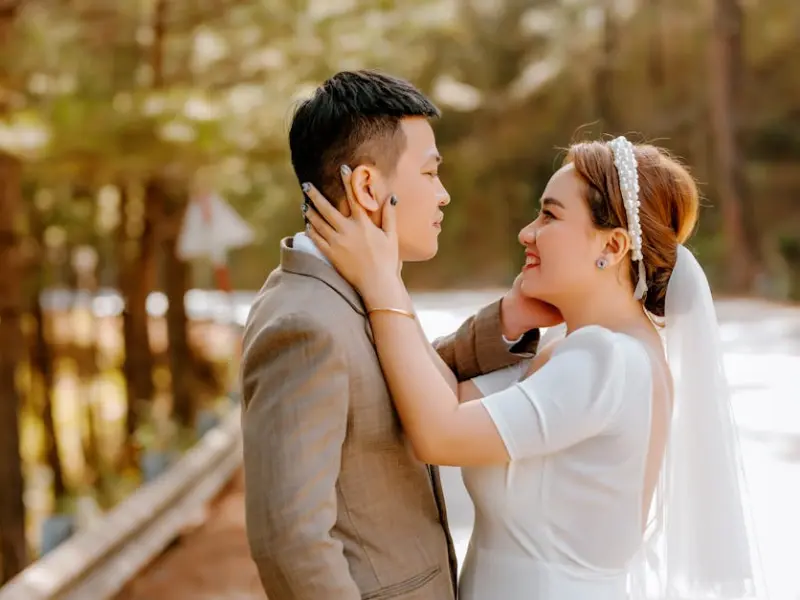 男人真正爱上一个女人的四个表现，中三个就可以嫁了