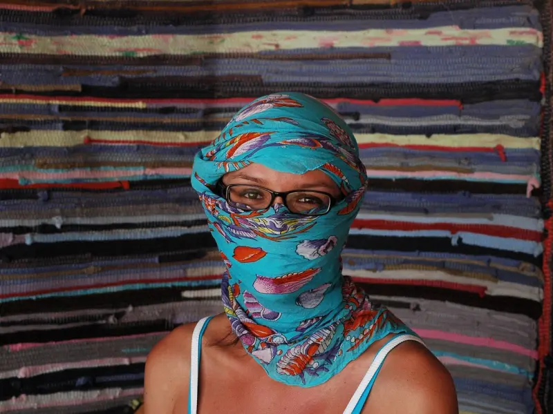 一个男人爱上一个女人的三点表现，你中招了吗