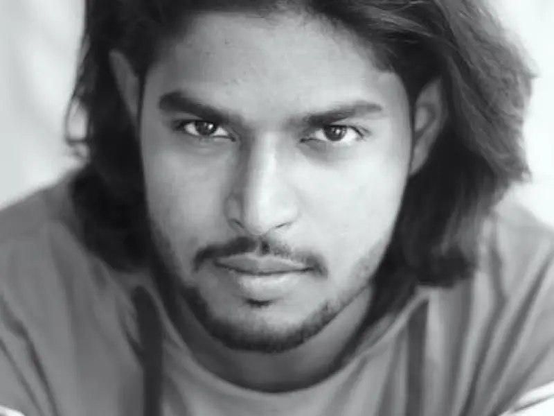 有个人，不会说话，但很真诚！