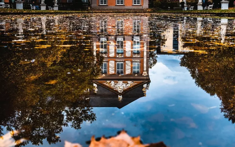 女人老不老实，用不着试探，这些细节一看便知