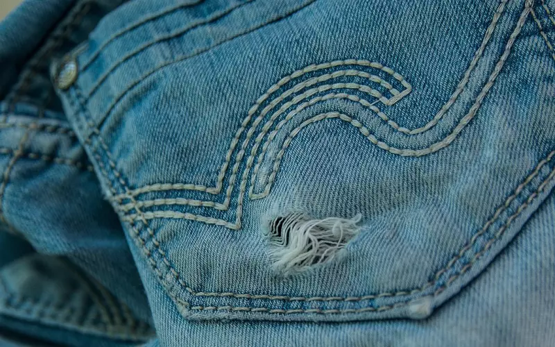 没有谁离不开谁，累了，痛了，就放手了