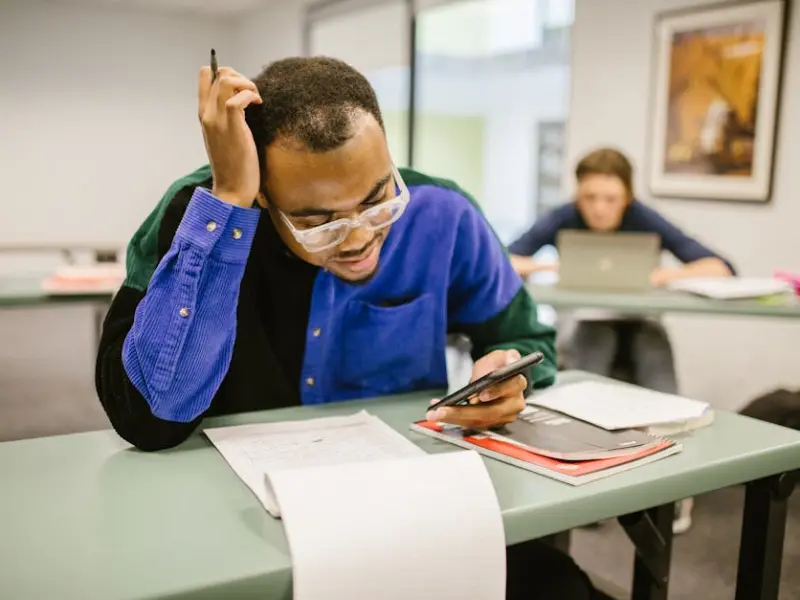这些细节是男人出轨的前兆，想他对你专一的女人必看